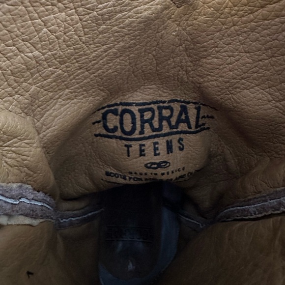 Corral Teens Crater with Bone Embroidery Western Cowboy Boots, Snip Toe, Size 4 - Picture 3 of 9